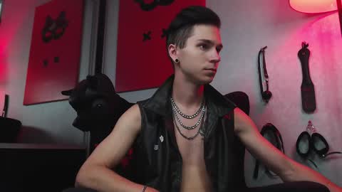 Snapshot of joseph__quinn chatting on March 2, 2:04 pm Master Joseph online show from March 2, 2:04 pm