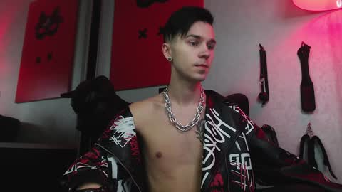 Snapshot of joseph__quinn chatting on January 24, 10:53 am Master Joseph online show from January 24, 10:53 am