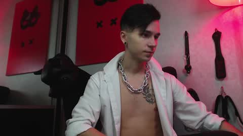 Snapshot of joseph__quinn chatting on January 29, 8:51 am Master Joseph online show from January 29, 8:51 am