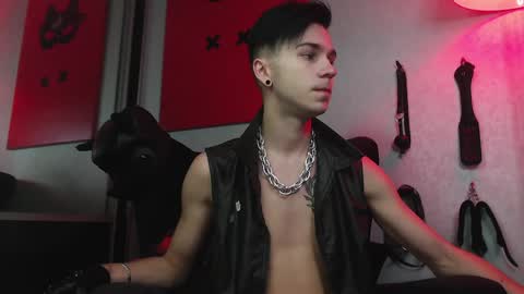 Snapshot of joseph__quinn chatting on January 25, 11:02 am Master Joseph online show from January 25, 11:02 am