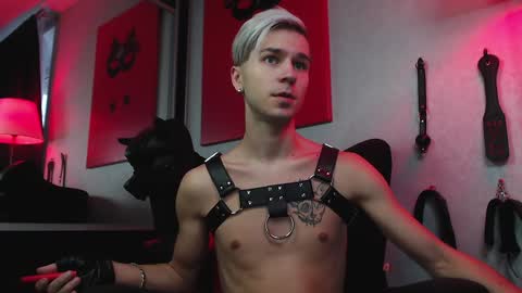 Snapshot of joseph__quinn chatting on December 7, 7:49 am Master Joseph online show from December 7, 7:49 am