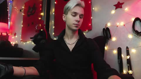 Snapshot of joseph__quinn chatting on December 26, 7:56 am Master Joseph online show from December 26, 7:56 am