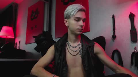 Snapshot of joseph__quinn chatting on December 6, 3:33 pm Master Joseph online show from December 6, 3:33 pm