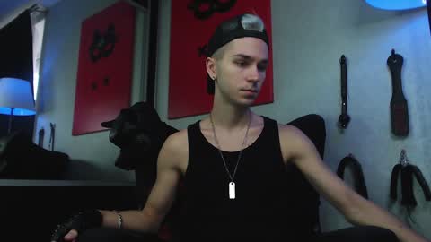 Snapshot of joseph__quinn chatting on December 12, 10:02 am Master Joseph online show from December 12, 10:02 am