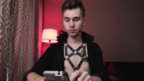 Snapshot of joseph__quinn chatting on October 14, 7:04 am Master Joseph online show from October 14, 7:04 am