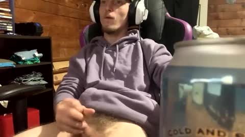 Snapshot of josephc1125 chatting on October 11, 7:12 am josephc1125 online show from October 11, 7:12 am