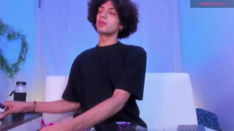 Snapshot of josesweet_ chatting on September 25, 6:29 pm Jose online show from September 25, 6:29 pm