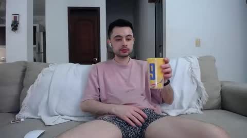 josezaens_ online show from September 18, 9:11 am