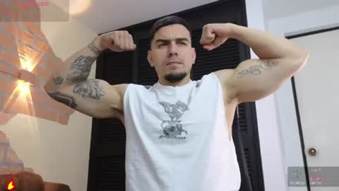 josh_miller01 online show from June 30, 1:56 pm