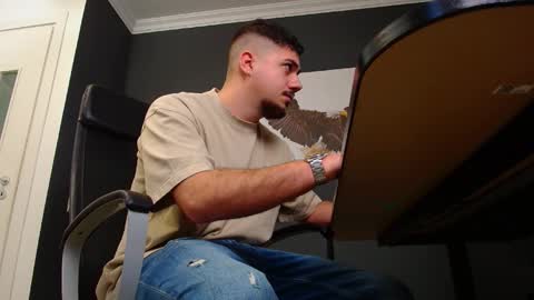 JoshKnight online show from December 5, 6:21 am