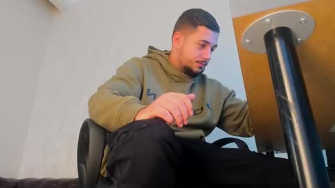 JoshKnight online show from October 8, 5:45 am