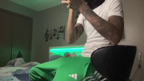 Snapshot of joshperrygoon chatting on January 5, 7:28 am joshperrygoon online show from January 5, 7:28 am