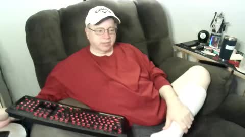 jpmel99 online show from December 13, 11:00 pm