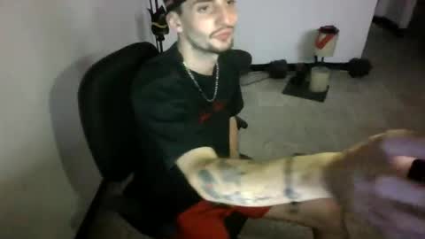 juan235665 online show from May 19, 1:56 am