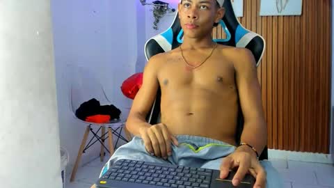 juan_contreras7 online show from September 25, 12:26 pm