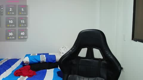 juan_gomez_1 online show from February 3, 9:58 am