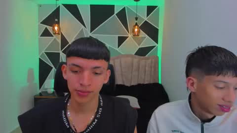 JuanSteven online show from November 9, 12:31 pm