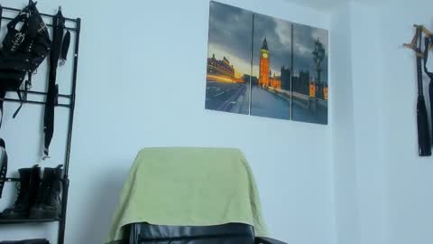 Juan Esteban online show from October 19, 2:42 pm