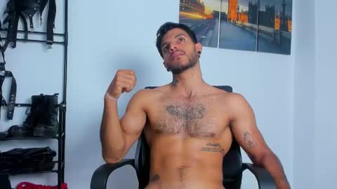 Juan Esteban online show from November 7, 2:04 am