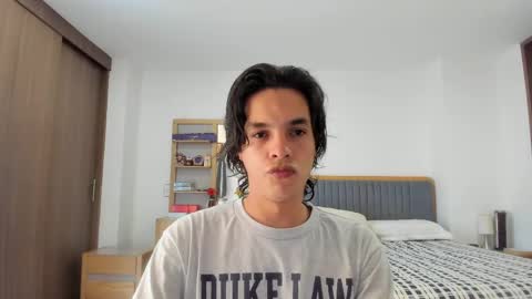 juancam69 online show from April 20, 6:43 pm