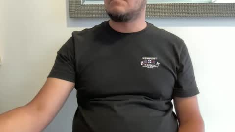 juandavergax42 online show from February 4, 9:32 pm