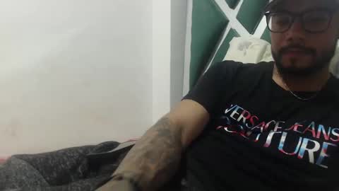 juanfe_style online show from November 27, 12:47 am