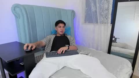 JUAN  online show from November 21, 5:06 am