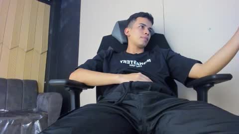 Juan online show from December 14, 9:00 pm