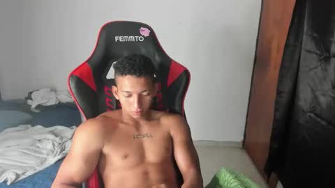 juansw66 online show from March 19, 11:30 pm