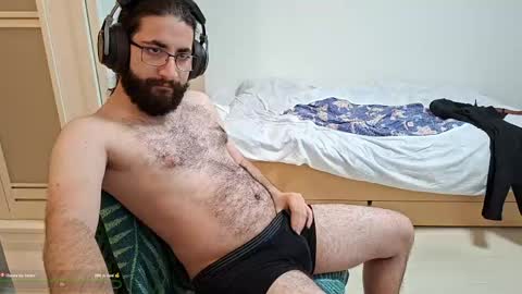Jules online show from May 12, 11:40 am