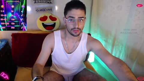 Snapshot of julian1225_ chatting on February 26, 1:11 am Julian online show from February 26, 1:11 am