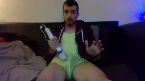 julianjj2001 online show from December 4, 3:59 am