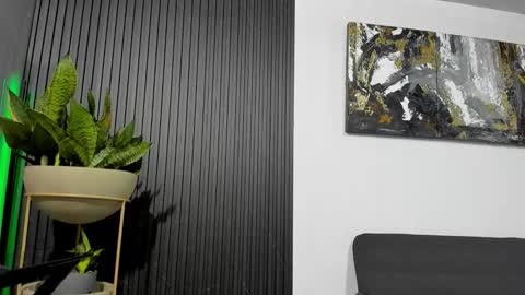 Julian online show from February 9, 1:16 pm