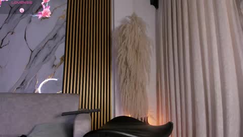 Julien online show from March 4, 12:23 pm