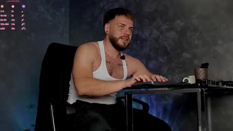 JULiUS   online show from November 12, 11:42 pm