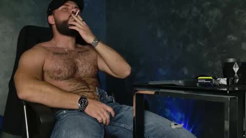 JULiUS   online show from November 22, 10:42 pm