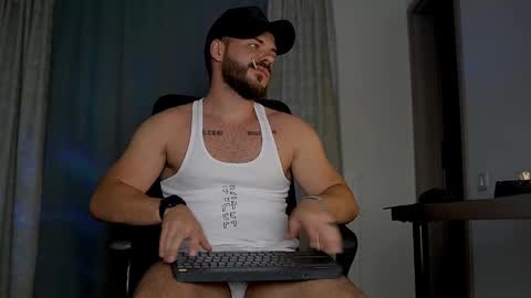 Snapshot of juliusmasters chatting on October 23, 6:55 pm JULiUS   online show from October 23, 6:55 pm