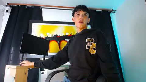 jullian online show from March 2, 7:54 pm