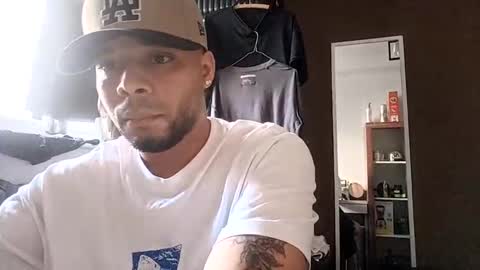 junior1033760 online show from April 6, 7:31 am