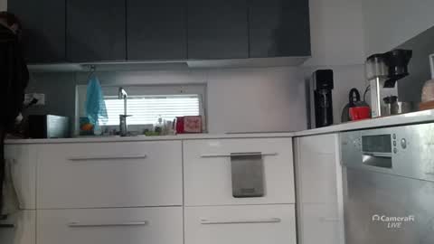 jusahki online show from February 8, 7:36 am