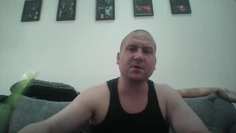 just1more5 online show from January 10, 9:17 pm