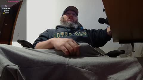 Just Flo ---  online show from December 3, 5:01 pm