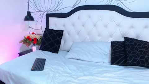 Justin online show from February 21, 8:10 pm