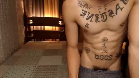 justine_hunk online show from January 12, 4:42 am