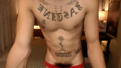 justine_hunk online show from October 4, 6:29 am