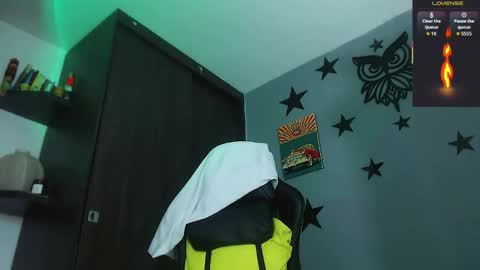 Justinsc online show from November 16, 10:12 pm