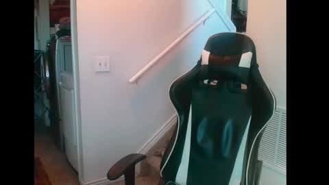 justintym69 online show from February 12, 5:52 pm