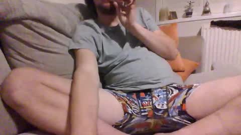 Snapshot of justlittledan12345 chatting on October 10, 1:32 am onlydanielcraig online show from October 10, 1:32 am