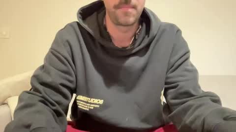 Snapshot of justmeandyou00 chatting on January 7, 4:37 pm justmeandyou00 online show from January 7, 4:37 pm