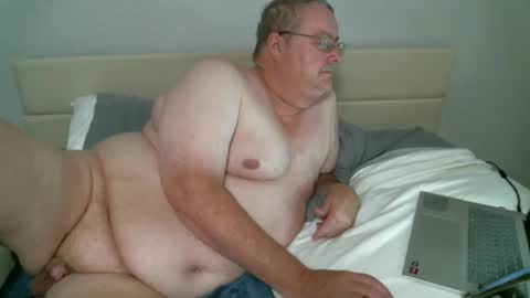 justmedm64 online show from October 21, 4:04 am